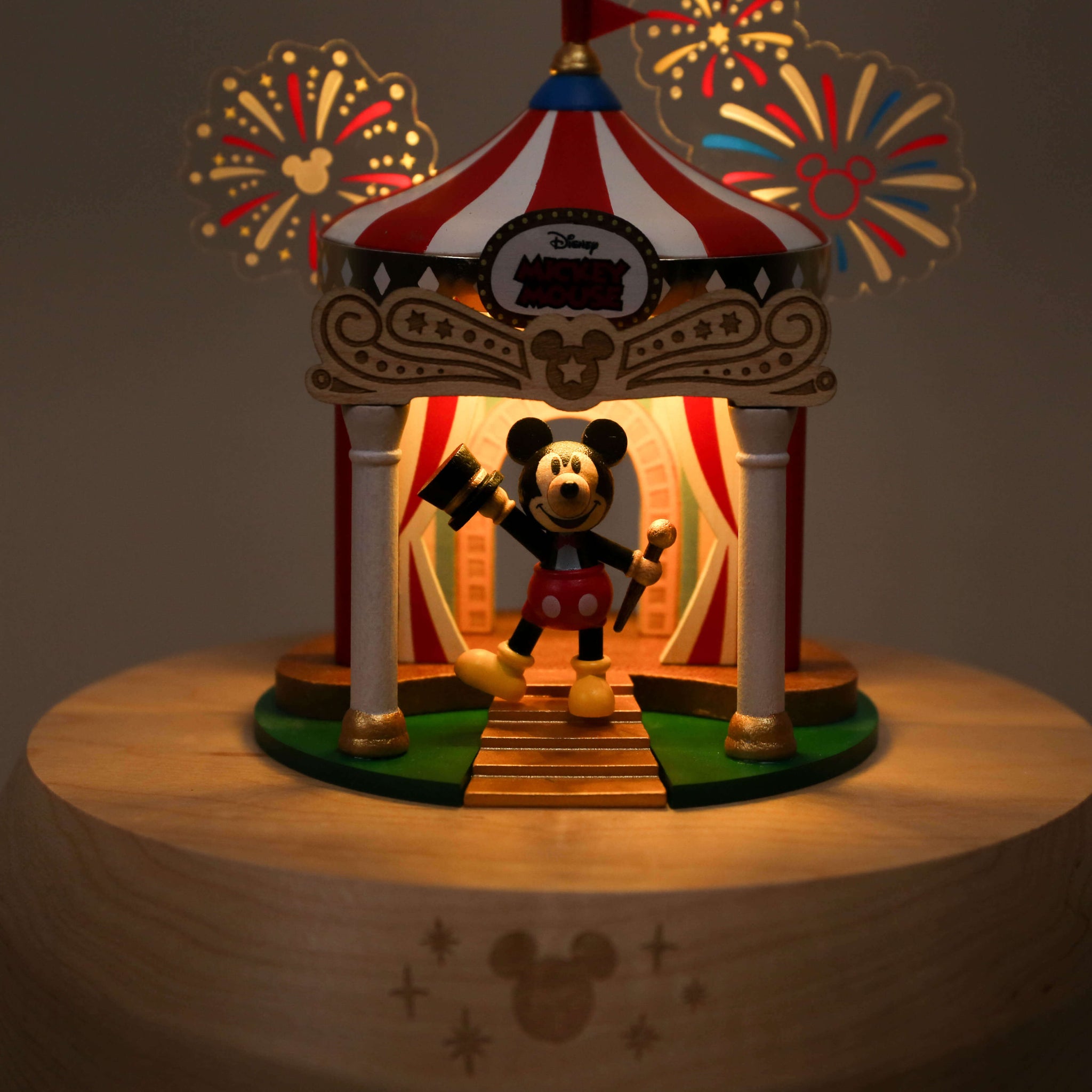 1256005-Mickey_2048x.jpg?v=
